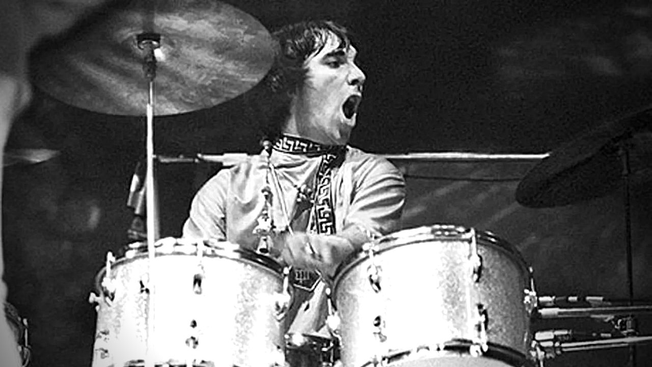 Fama de destruidor e overdose no palco: 5 fatos sobre o trágico fim do baterista Keith Moon