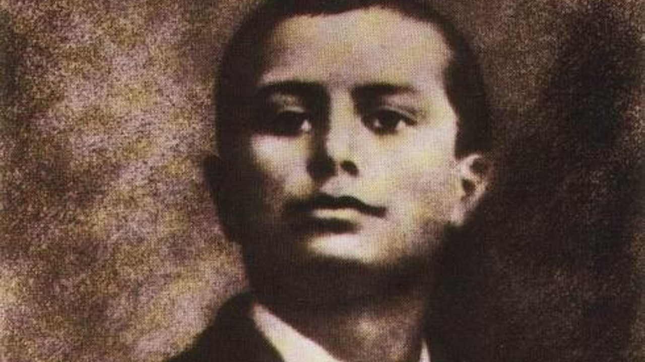 De Fidel a Mussolini: as origens de 9 ditadores