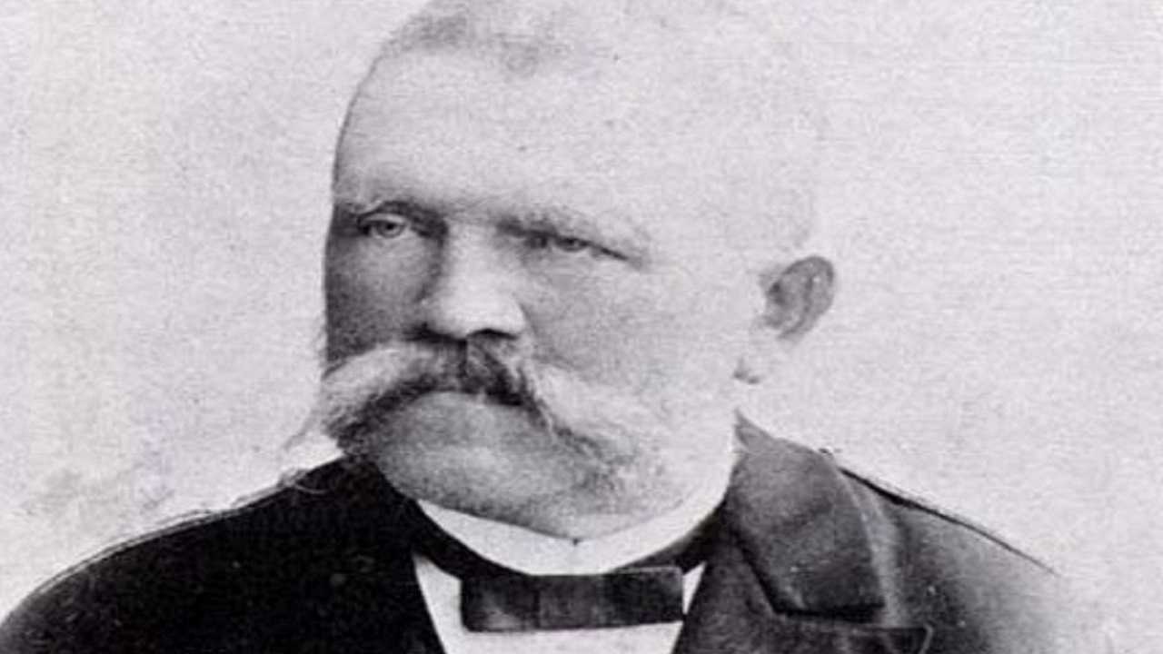 Inspiração e o antissemitismo de berço: O que as cartas escritas pelo pai de Hitler revelaram sobre o ditador