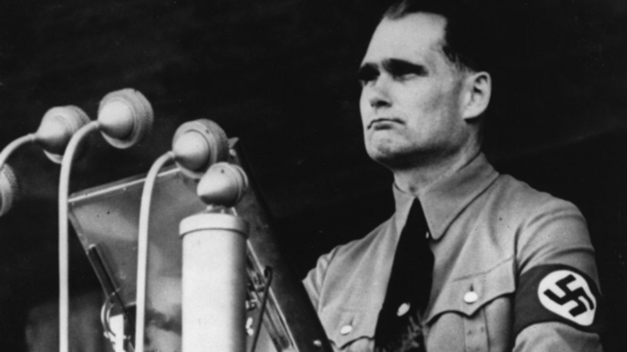 Documento revela termos oferecidos por Rudolf Hess para a rendição da Alemanha