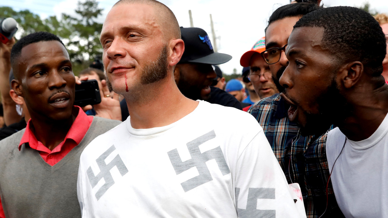 Neonazistas: Os fantasmas de Hitler