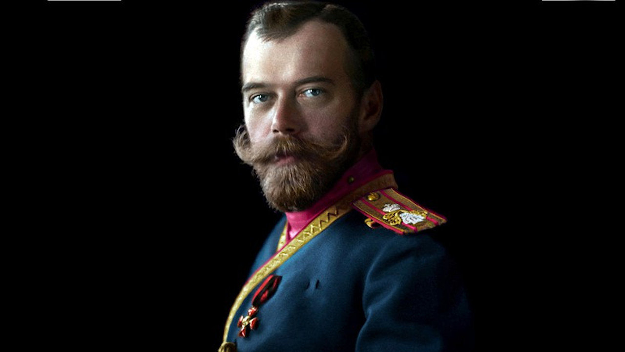 Existe alguma diferença entre czar e tsar?