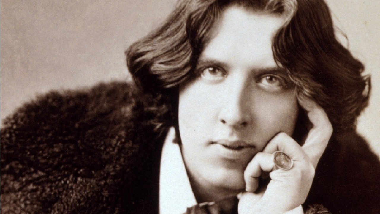 Oscar Wilde, o poeta irlandês preso por ser bissexual