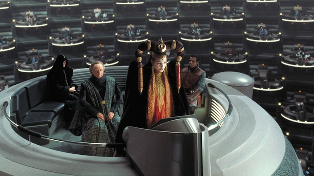 Diretor de Star Wars afirma que prequels mostram aos jovens os perigos que ameaçam a democracia