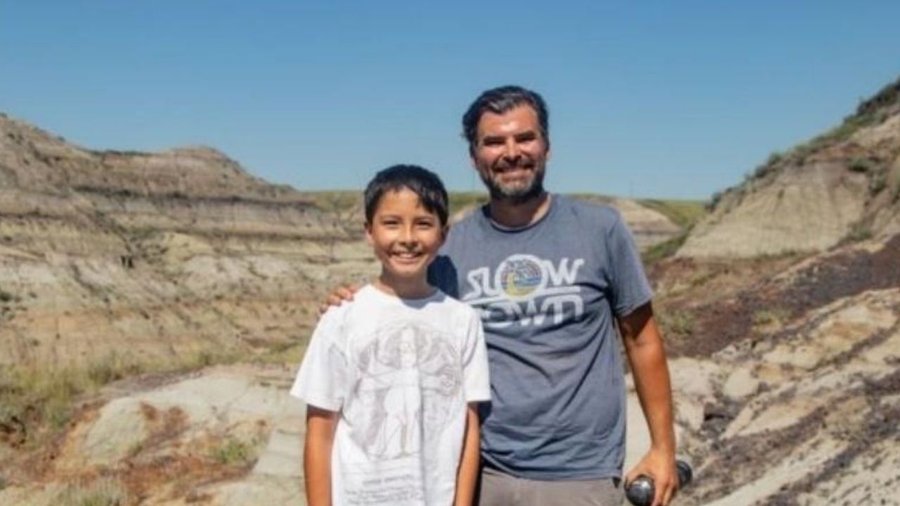 Canadá: Garoto encontra esqueleto de dinossauro de 69 milhões de anos