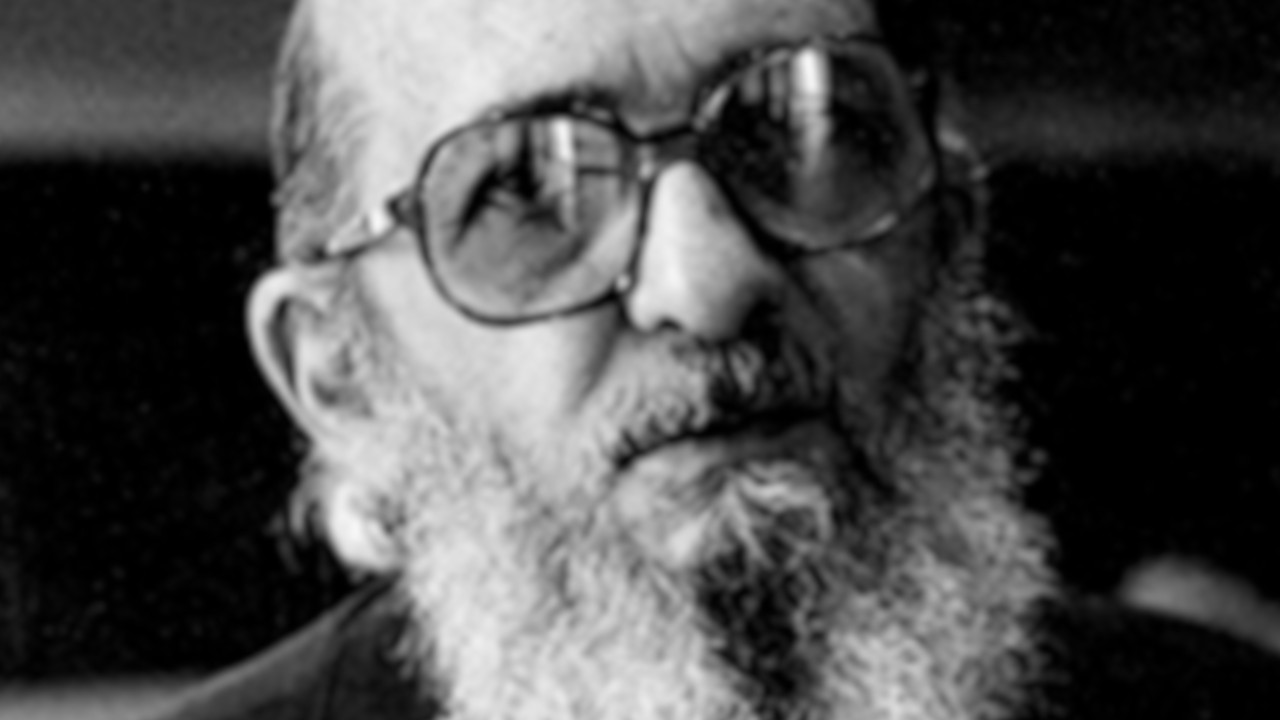 Após ser chamado de ‘energúmeno’, Paulo Freire será homenageado pelo Senado
