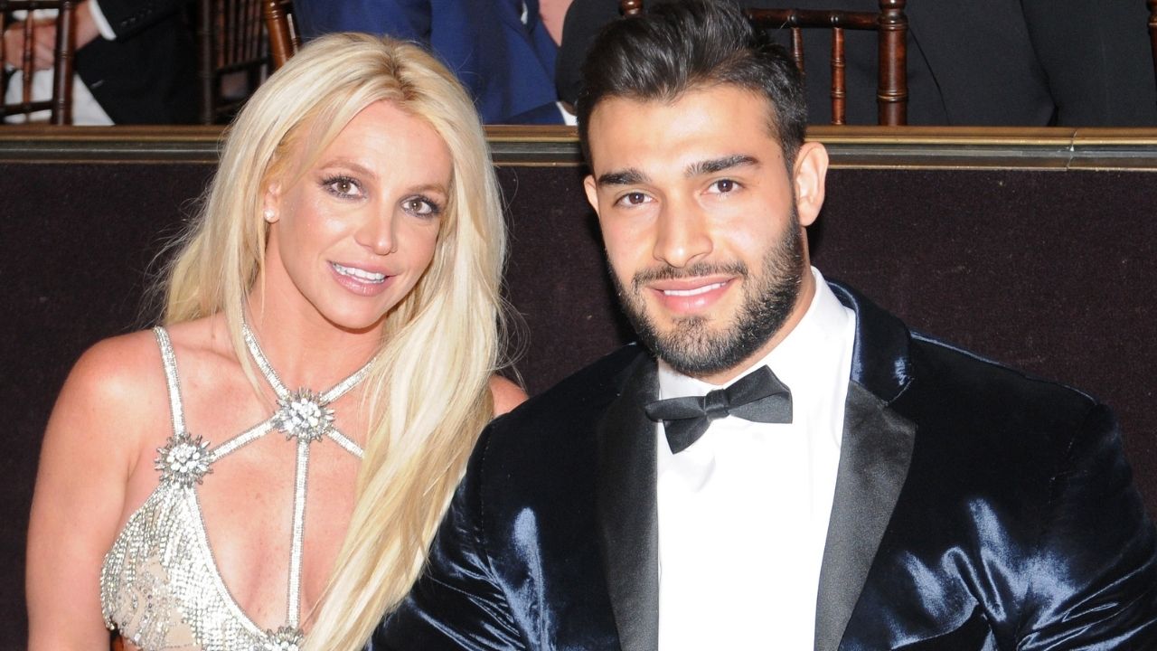 Grávida pela terceira vez, tutela impedia Britney Spears de engravidar