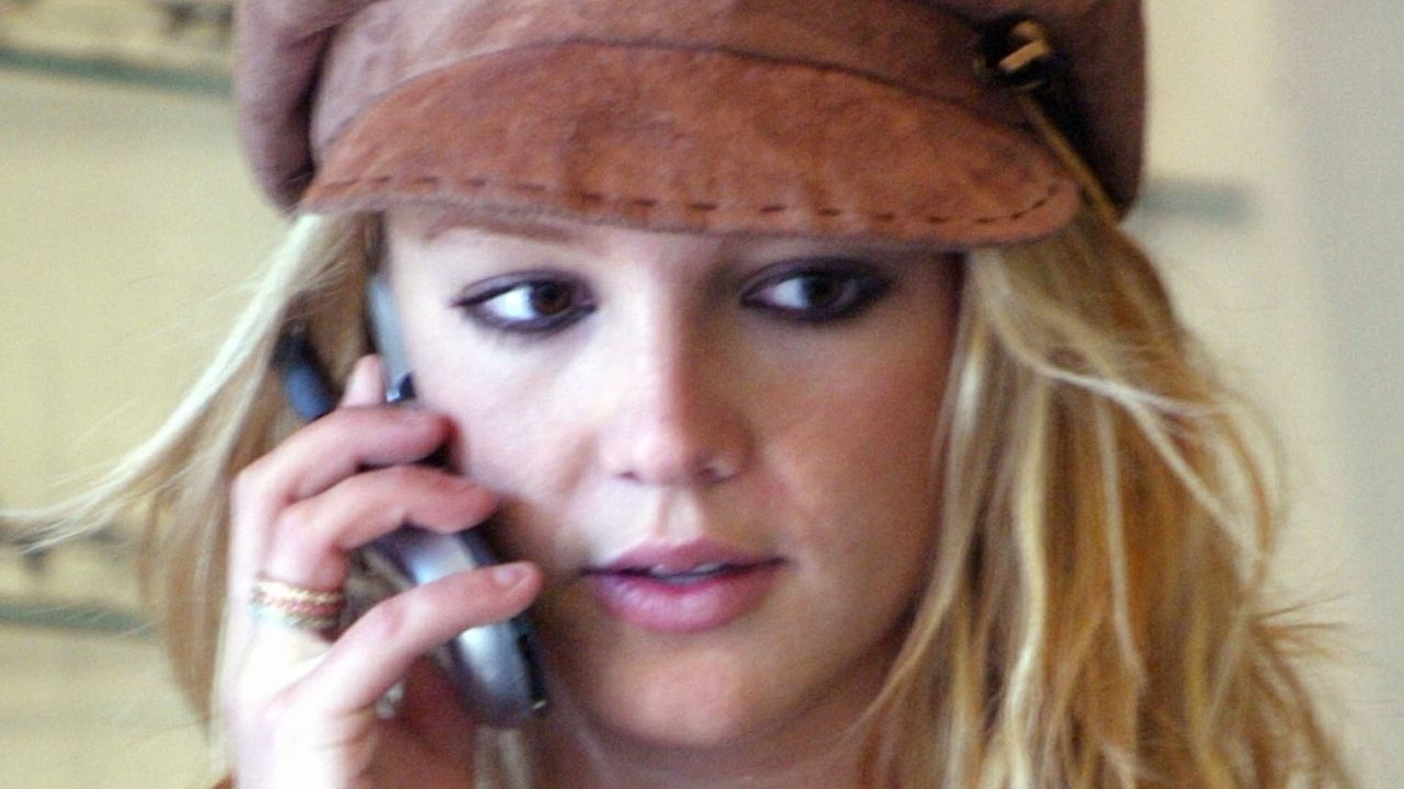 Pai de Britney Spears teria monitorado celular da cantora, aponta documentário