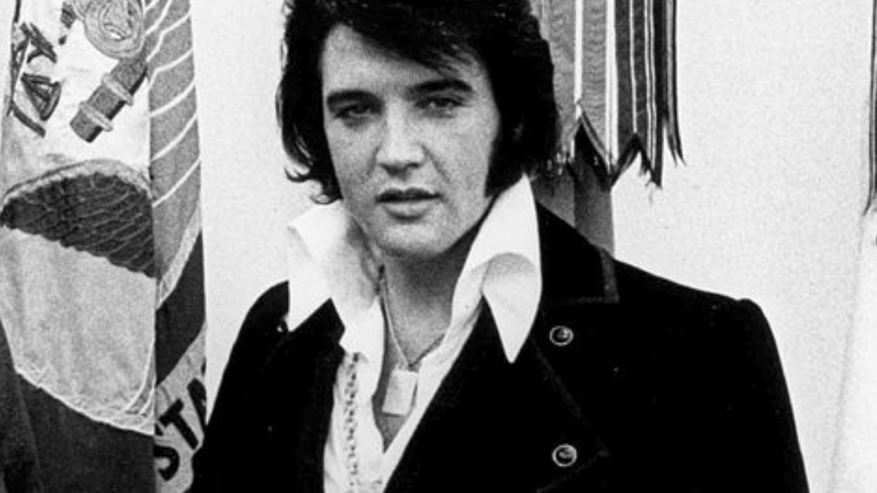 Segundo biógrafa, Elvis Presley teria morrido devido a doenças genéticas