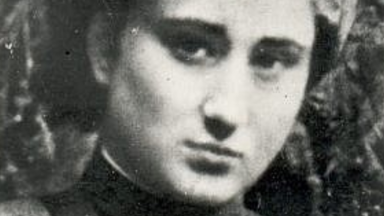 Elena Rzhevskaya, a intérprete russa que recebeu os dentes de Hitler