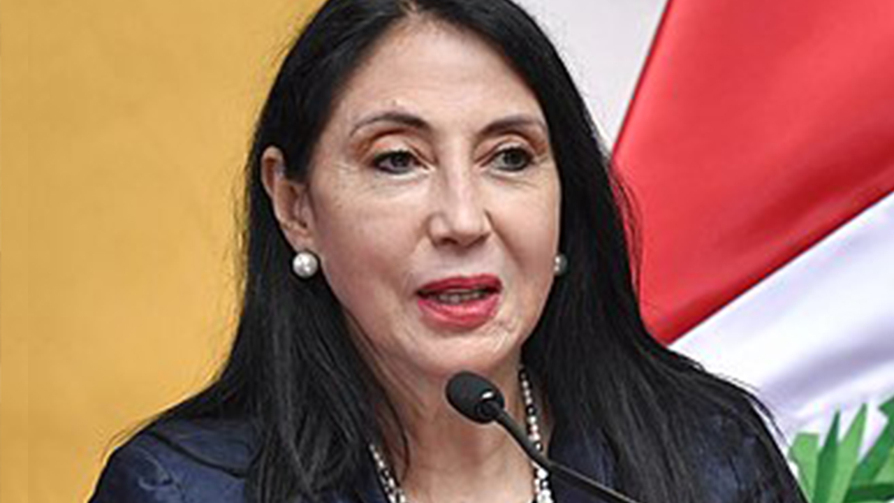 Ministra das Relações Exteriores do Peru renuncia ao cargo depois de furar fila da vacina