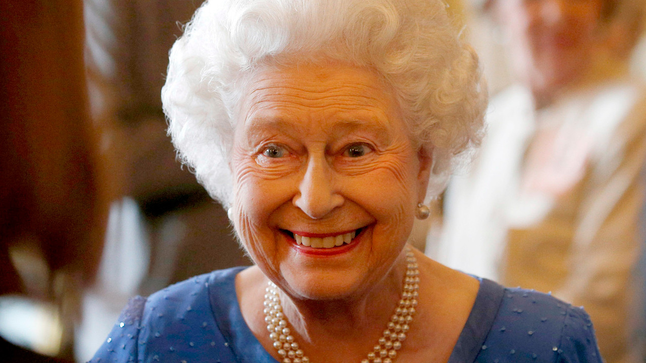 Elizabeth II aparece em segundo lugar durante pesquisa de popularidade