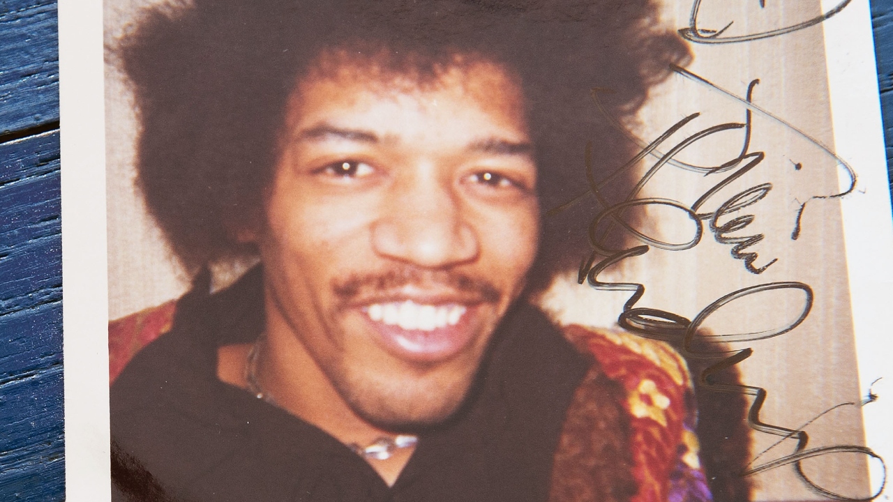 Neste dia, em 1942, nascia o icônico Jimi Hendrix