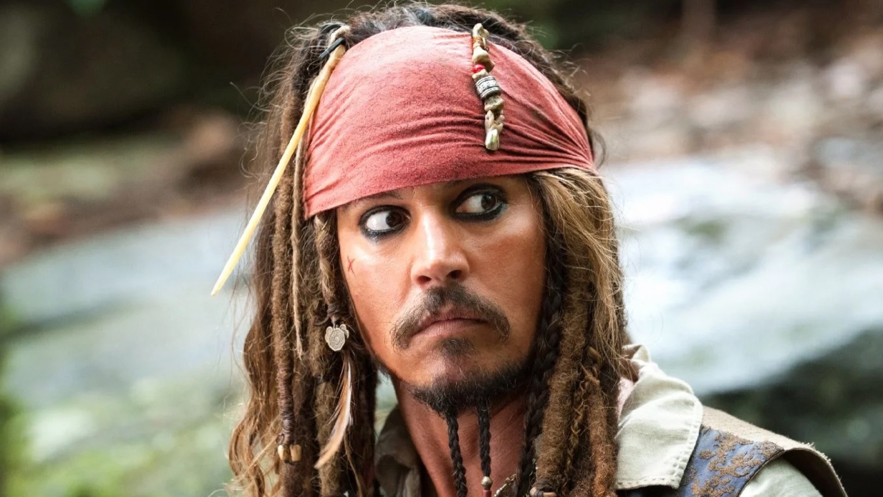 Johnny Depp estaria negociando volta a ‘Piratas do Caribe’, diz tabloide