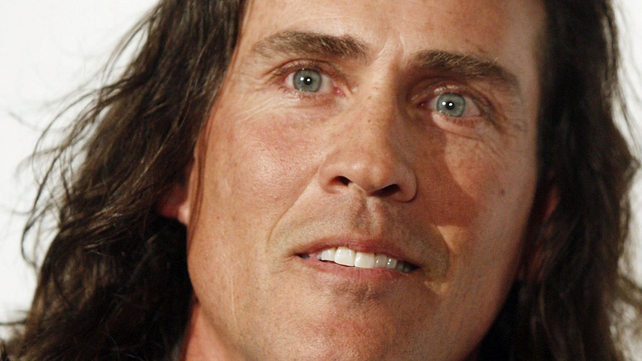 Ator Joe Lara, conhecido por interpretar Tarzan na televisão, morre em acidente de avião