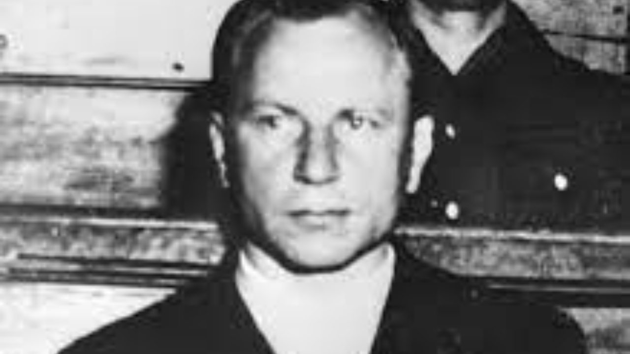 O sacerdote e o nazista: Herbert Kappler encontrou um obstáculo em Roma