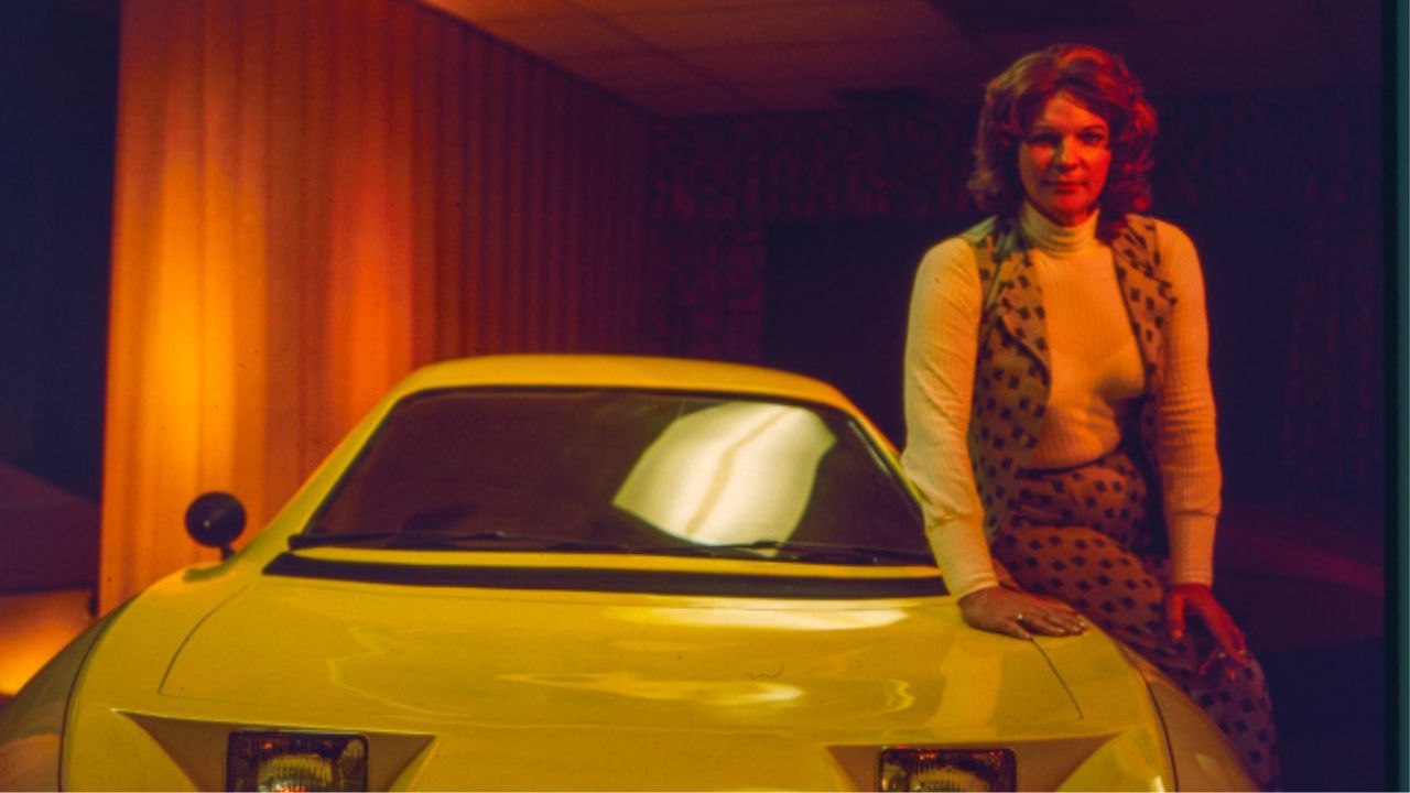 A mulher que queria revolucionar a indústria automobilística com um carro de 3 rodas