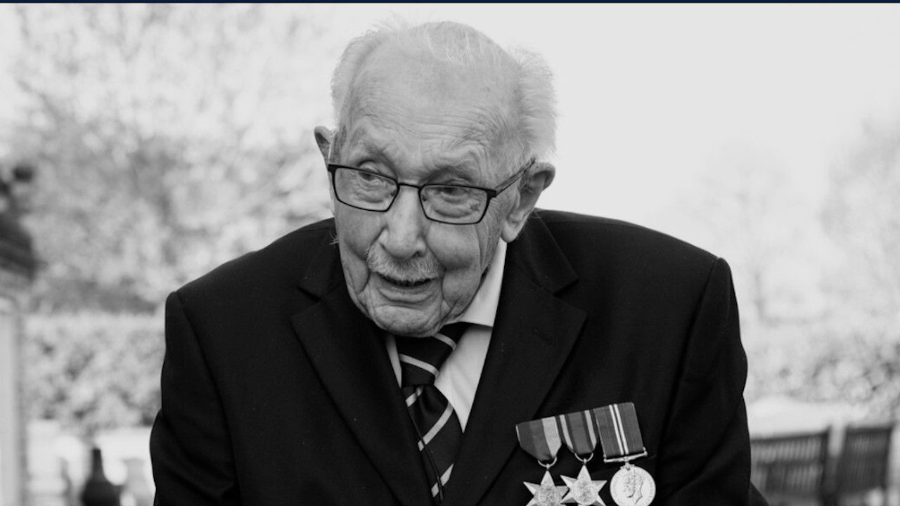 A brilhante saga do capitão Tom Moore, o senhor de 100 anos que arrecadou milhões contra a covid-19