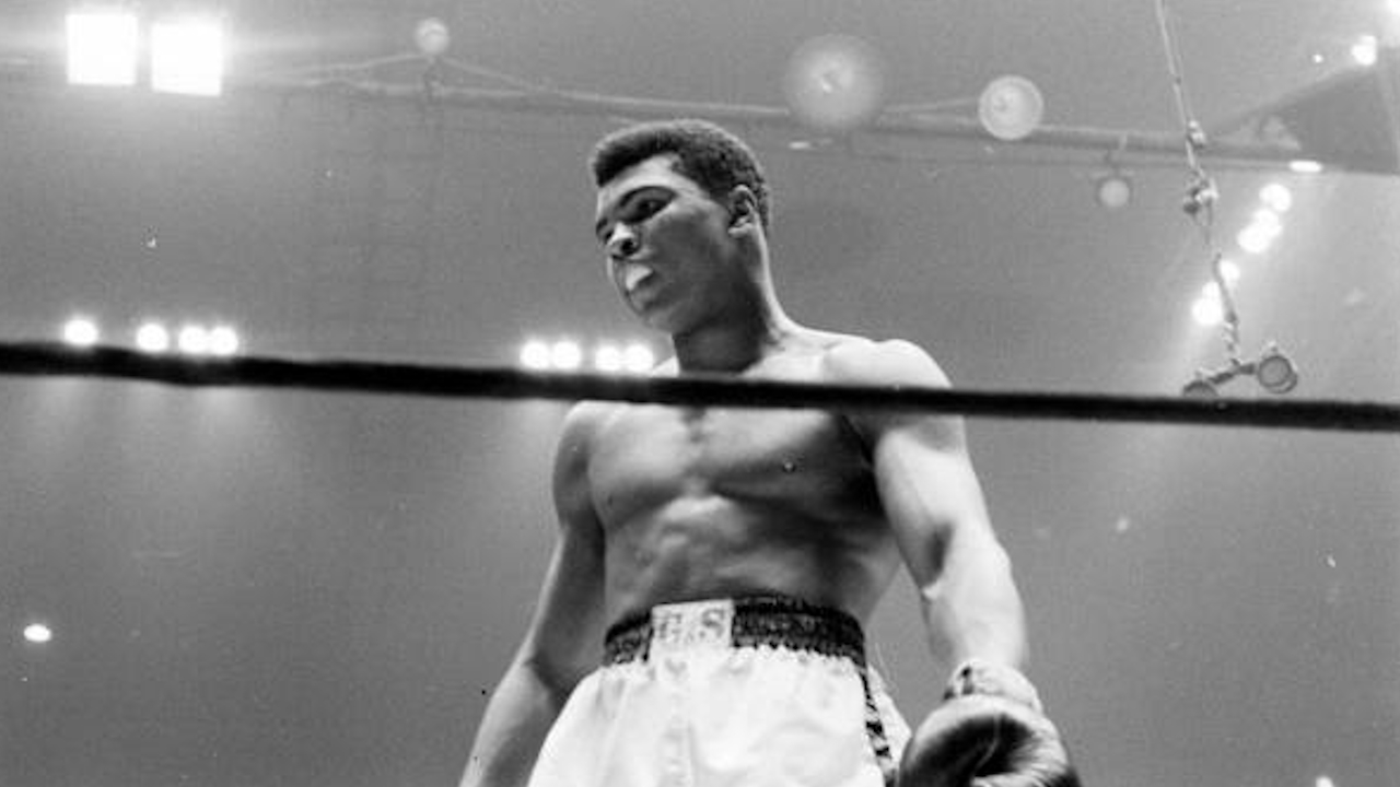 Biografia inédita revela a emocionante trajetória de Muhammad Ali