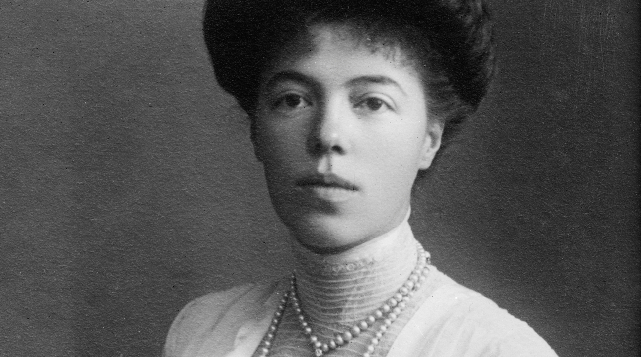 Fugas, solidão e medo: a vida de Olga Alexandrovna após a execução de Nicolau II