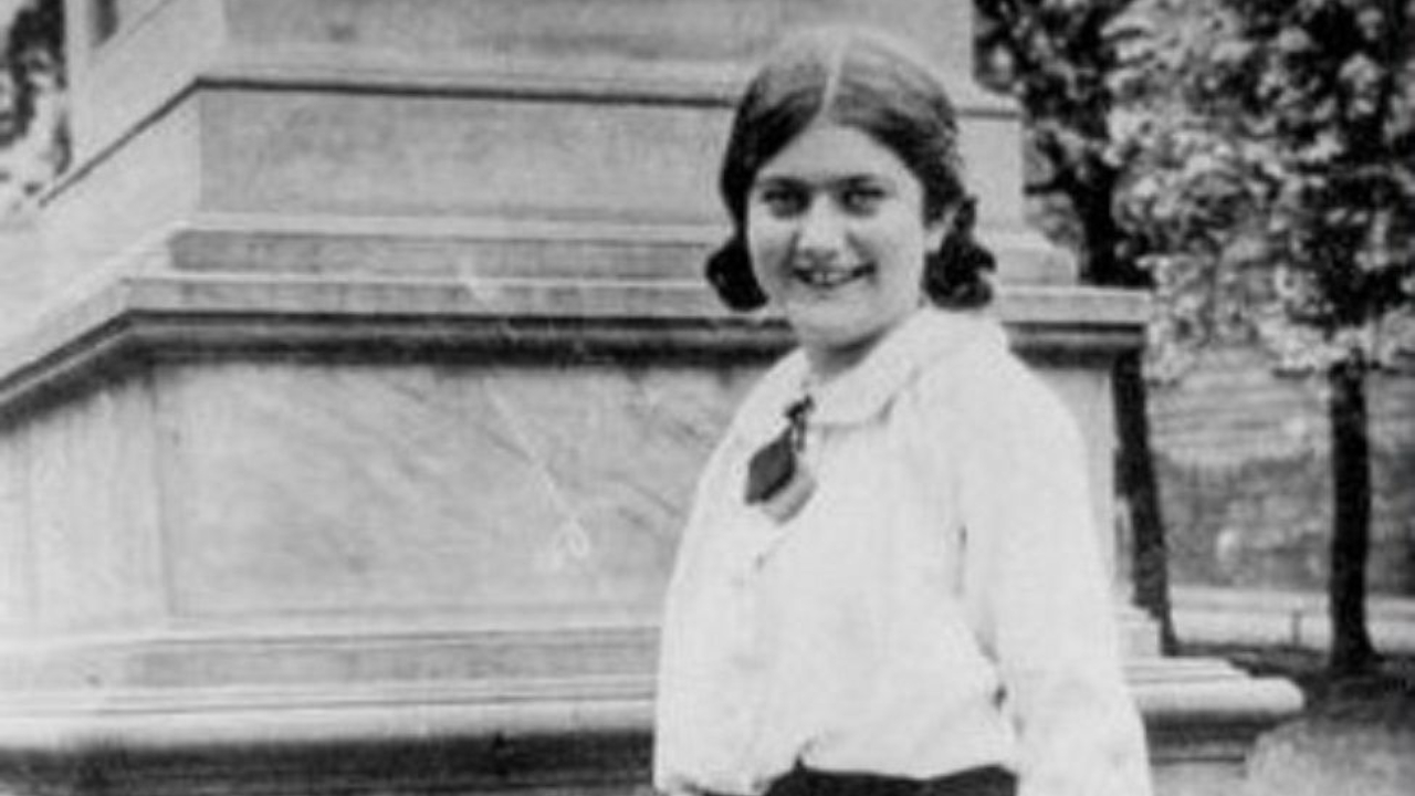 Morta por nazistas: A trágica saga de Renia Spiegel, a outra Anne Frank
