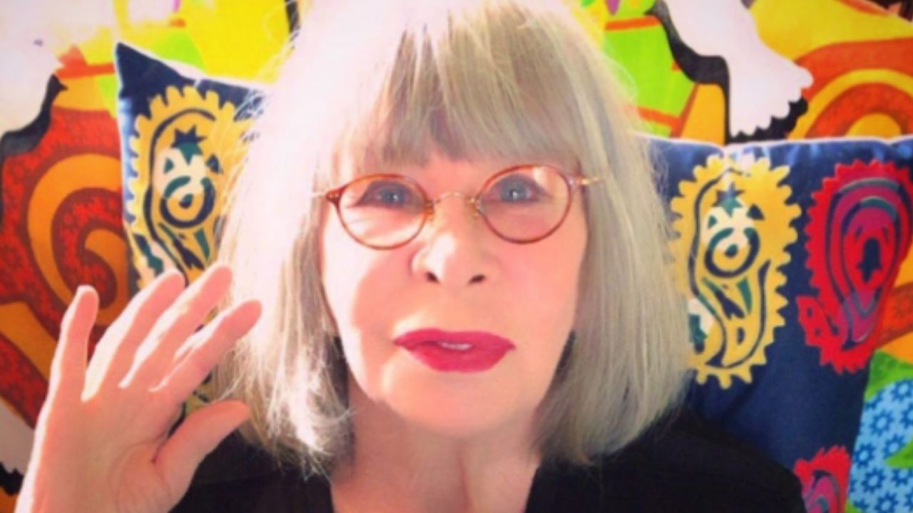 Filho de Rita Lee diz que cantora apelidou o tumor de ‘Jair’