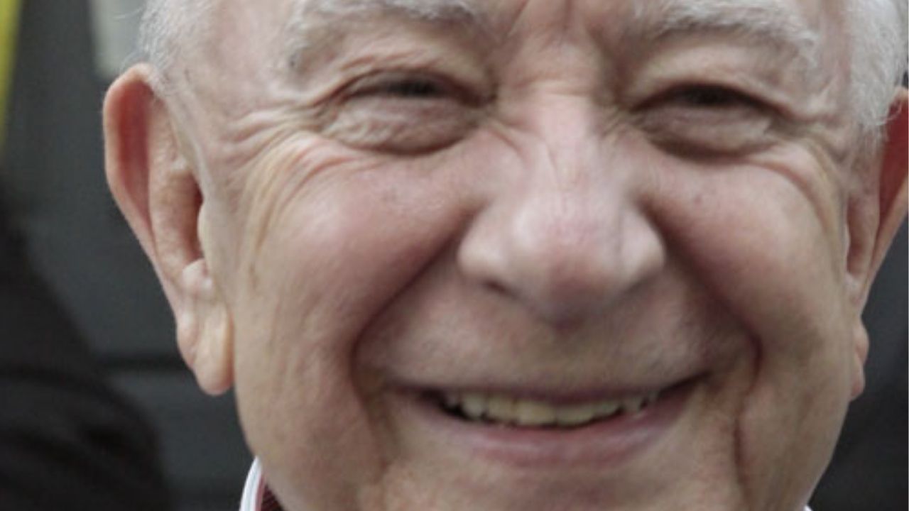 Em biografia lançada em 2021, Sérgio Mamberti falou abertamente sobre bissexualidade