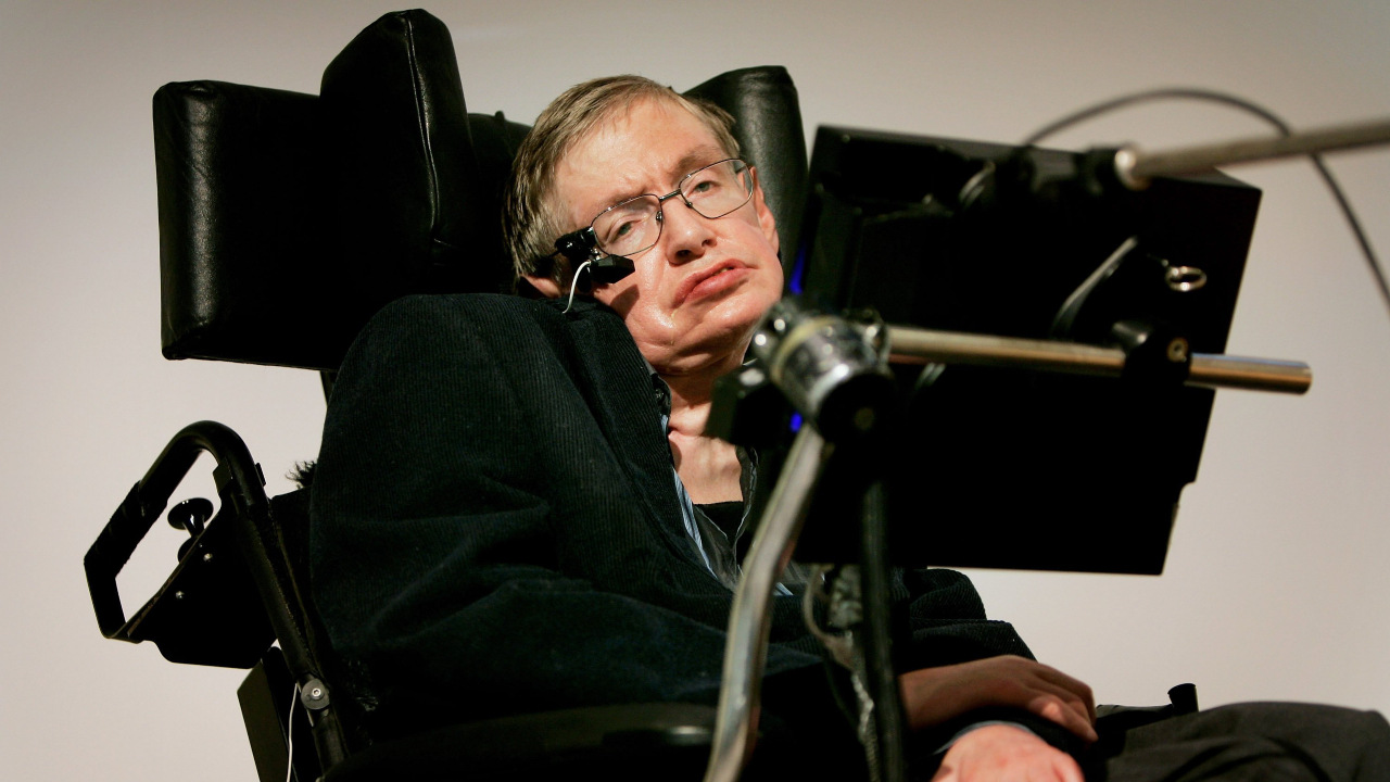 Stephen Hawking, expedições interestelares e deslocamentos no tempo