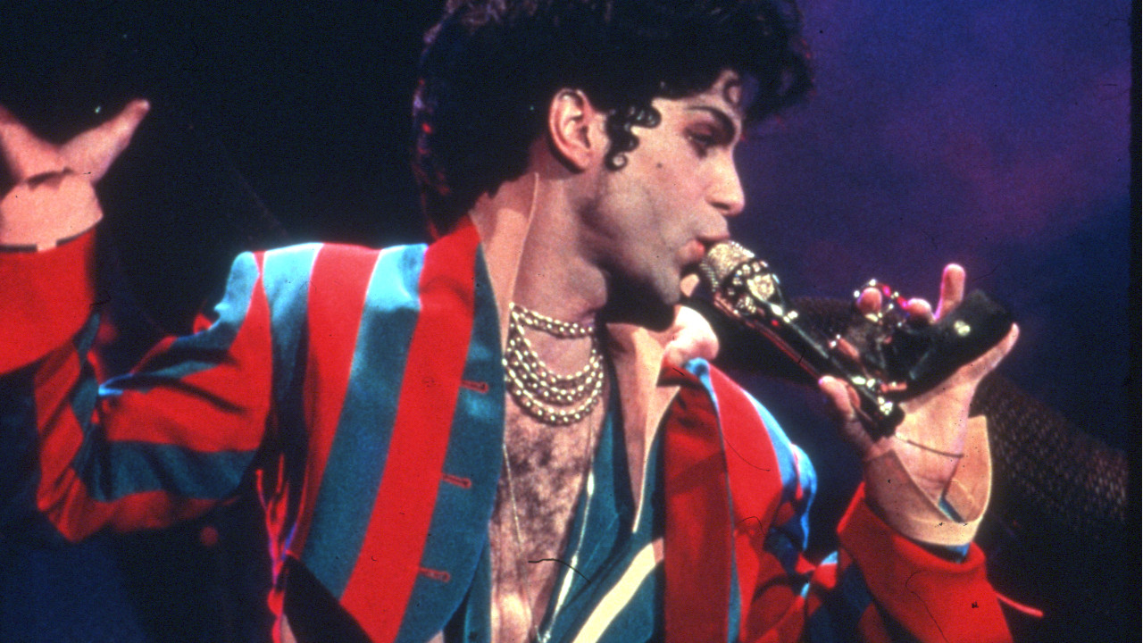 Testemunha de jeová e amante de basquete: 5 histórias curiosas de Prince
