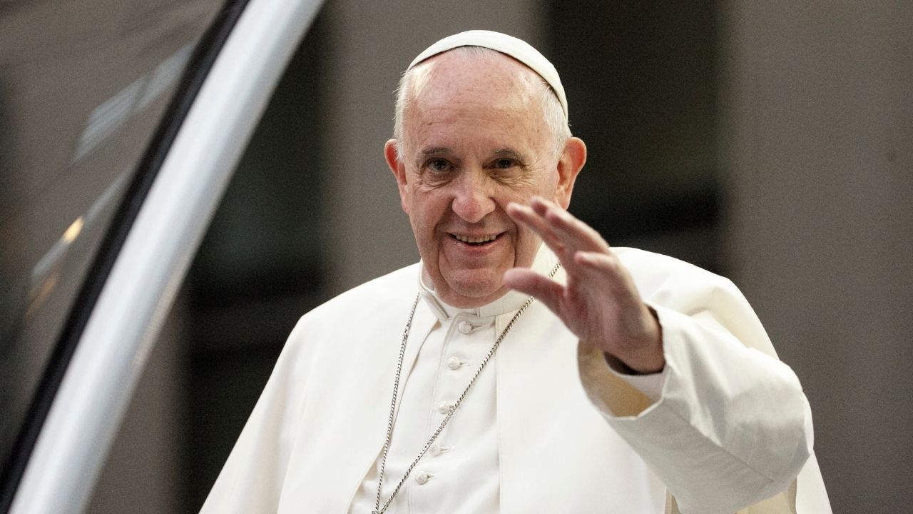 Papa Francisco defende sistemas públicos de saúde: “Do contrário apenas os que podem pagar terão direito”