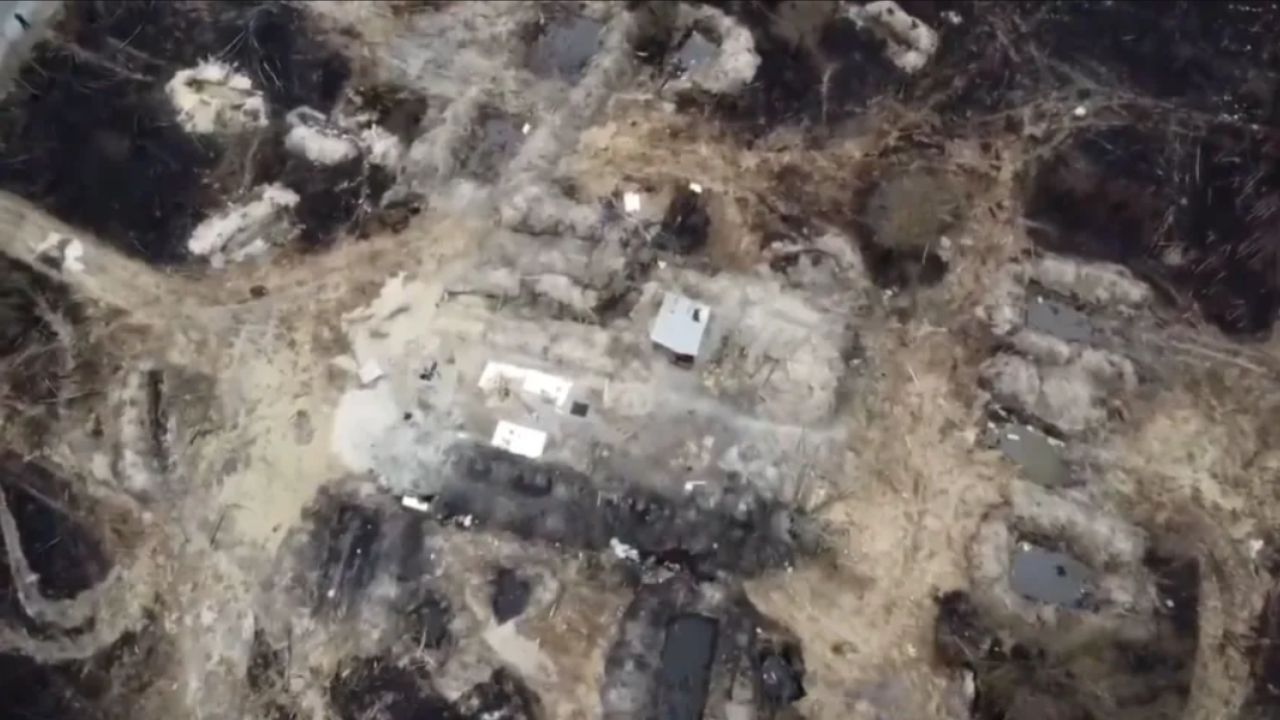 Exército russo escavou trincheiras em Chernobyl, revelam imagens