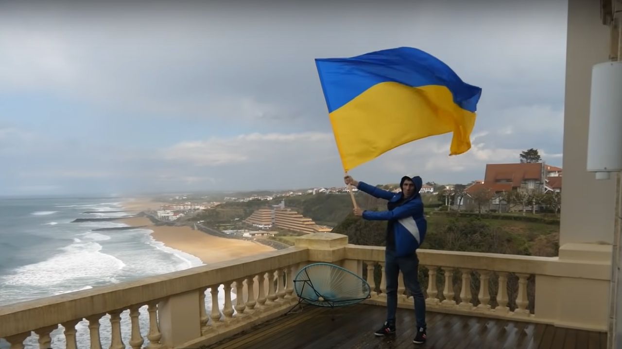 Na França, ativistas são detidos por ocuparem mansão de ex-genro de Putin