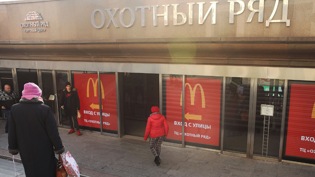 Magnata assume atividades de todos os McDonald’s fechados na Rússia