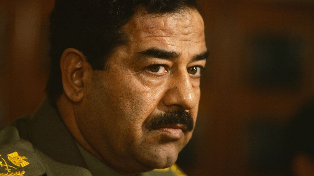 Corão de Saddam Hussein: O controverso livro que foi escrito com 27 litros do sangue do ditador iraquiano