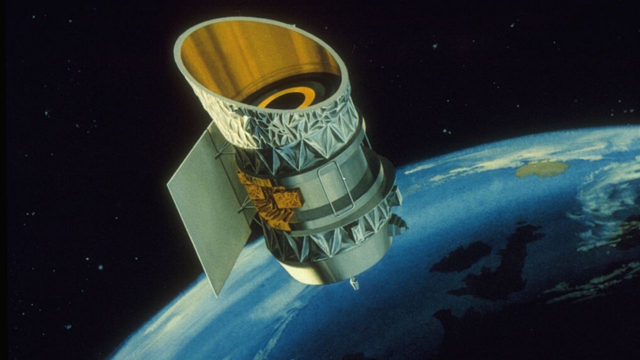 Satélites desativados podem colidir sobre os Estados Unidos