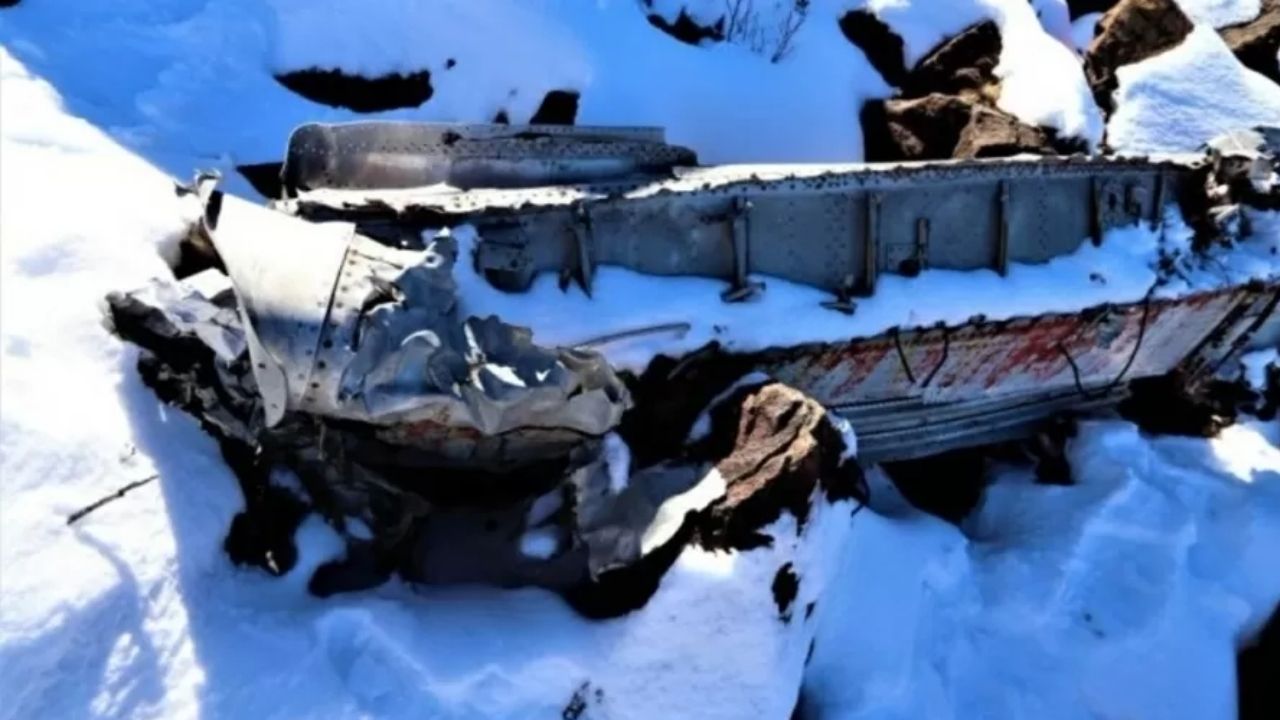 Avião da Segunda Guerra Mundial é encontrado em montanha indiana