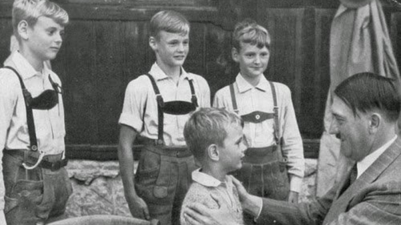 Hildegard Trutz: a perturbadora história da mulher que gerou um filho para Hitler