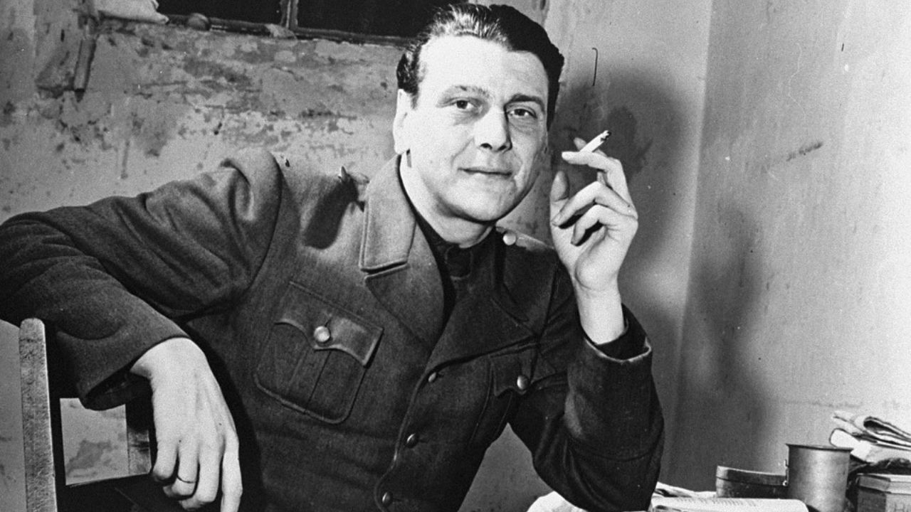 Ao mesmo tempo: Otto Skorzeny, o nazista que planejou matar Stalin, Churchill e Roosevelt