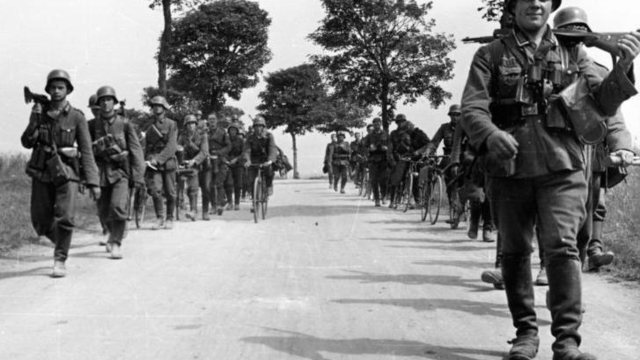 Comissão alemã busca corpos de soldados quase 80 anos após a Segunda Guerra