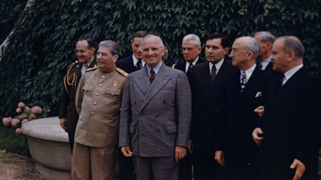 Há 75 anos, Stalin, Truman e Attlee se reuniam para definir a pena da Alemanha pós-guerra