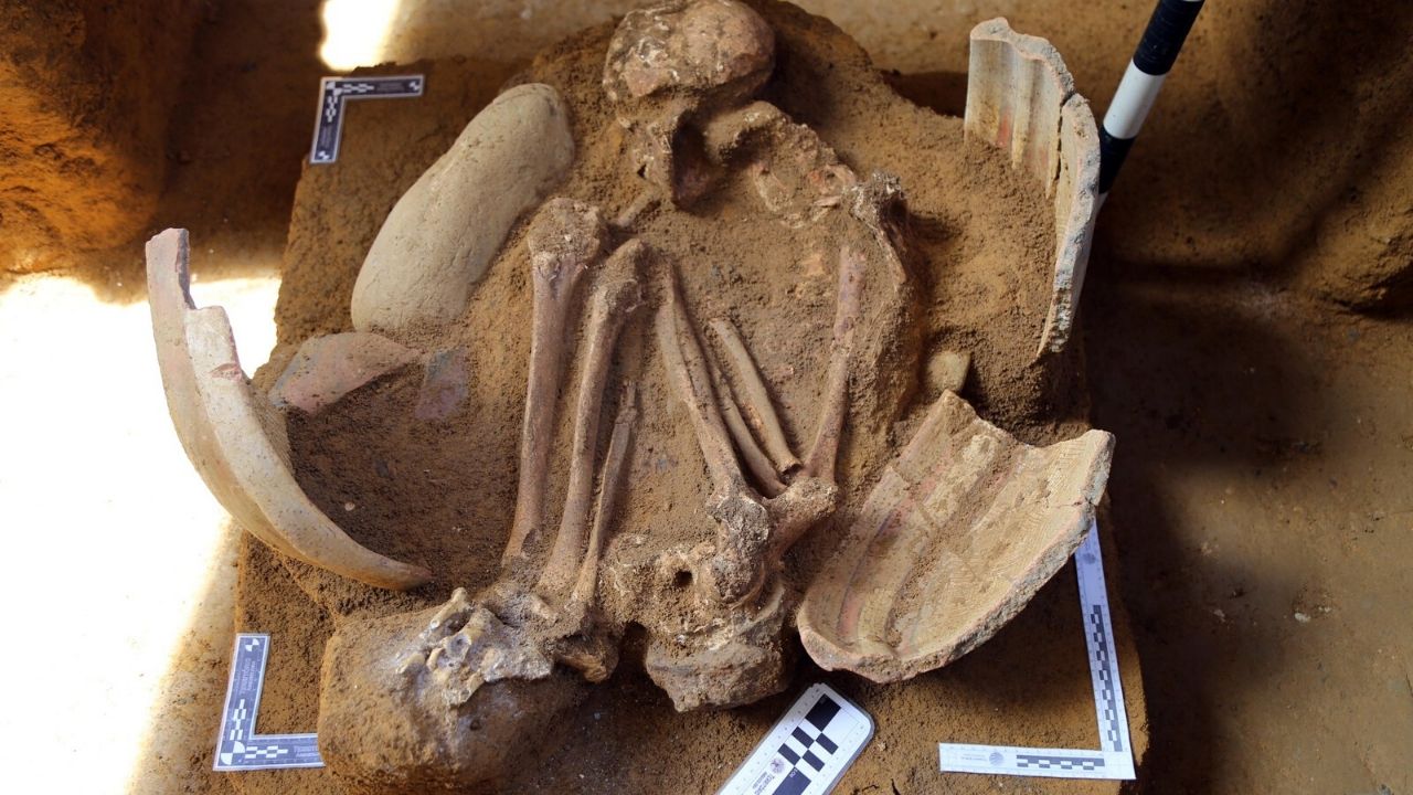 Obra em Salvador revela possível sepultura tupi-guarani