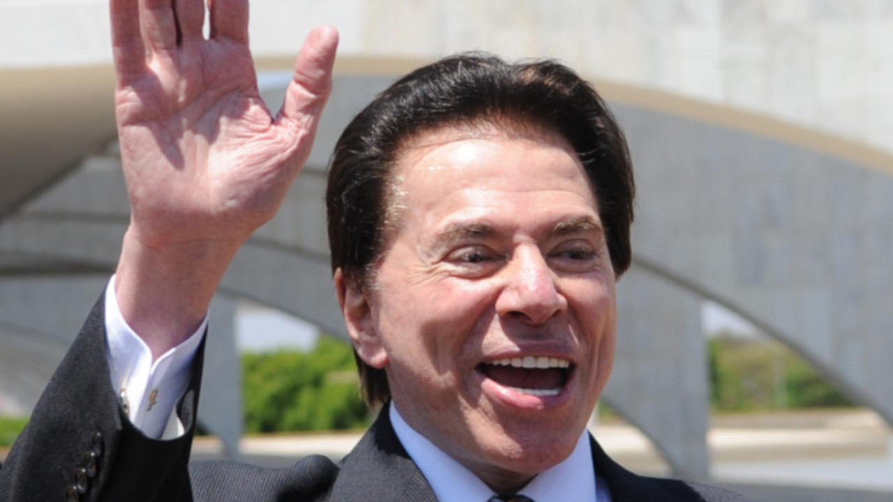 De origem judaica, Silvio Santos faz saudação nazista durante seu programa