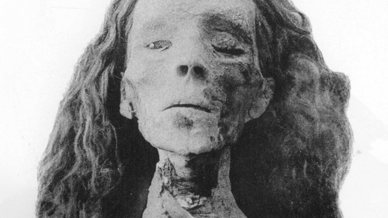 Por anos não reconhecida: a intrigante múmia da Rainha Tí, avó de Tutancâmon
