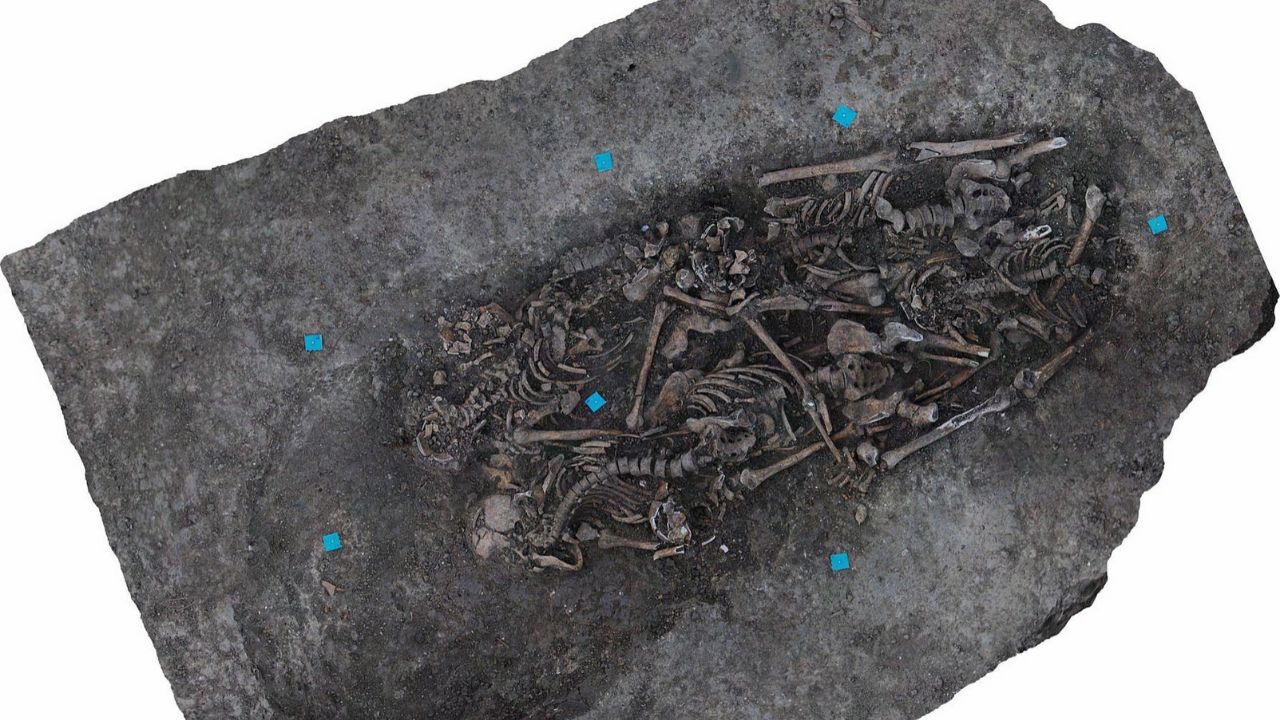 Tumba coletiva de vítimas de peste do século 18 é encontrada na Romênia