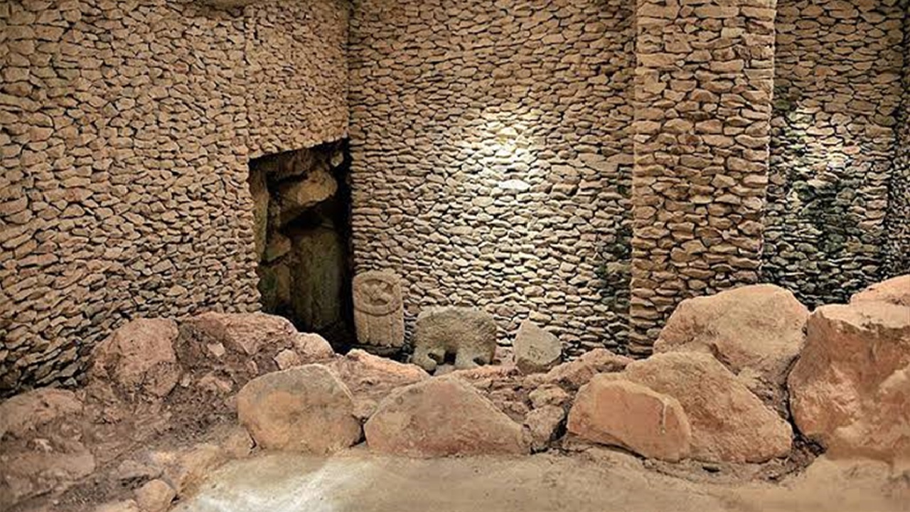 Arqueólogos descobrem cinco complexos arquitetônicos maias no México